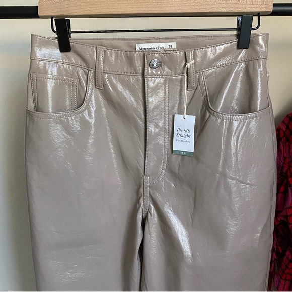 NWT A&F The 90’s Straight Pant - Picture 2 of 8